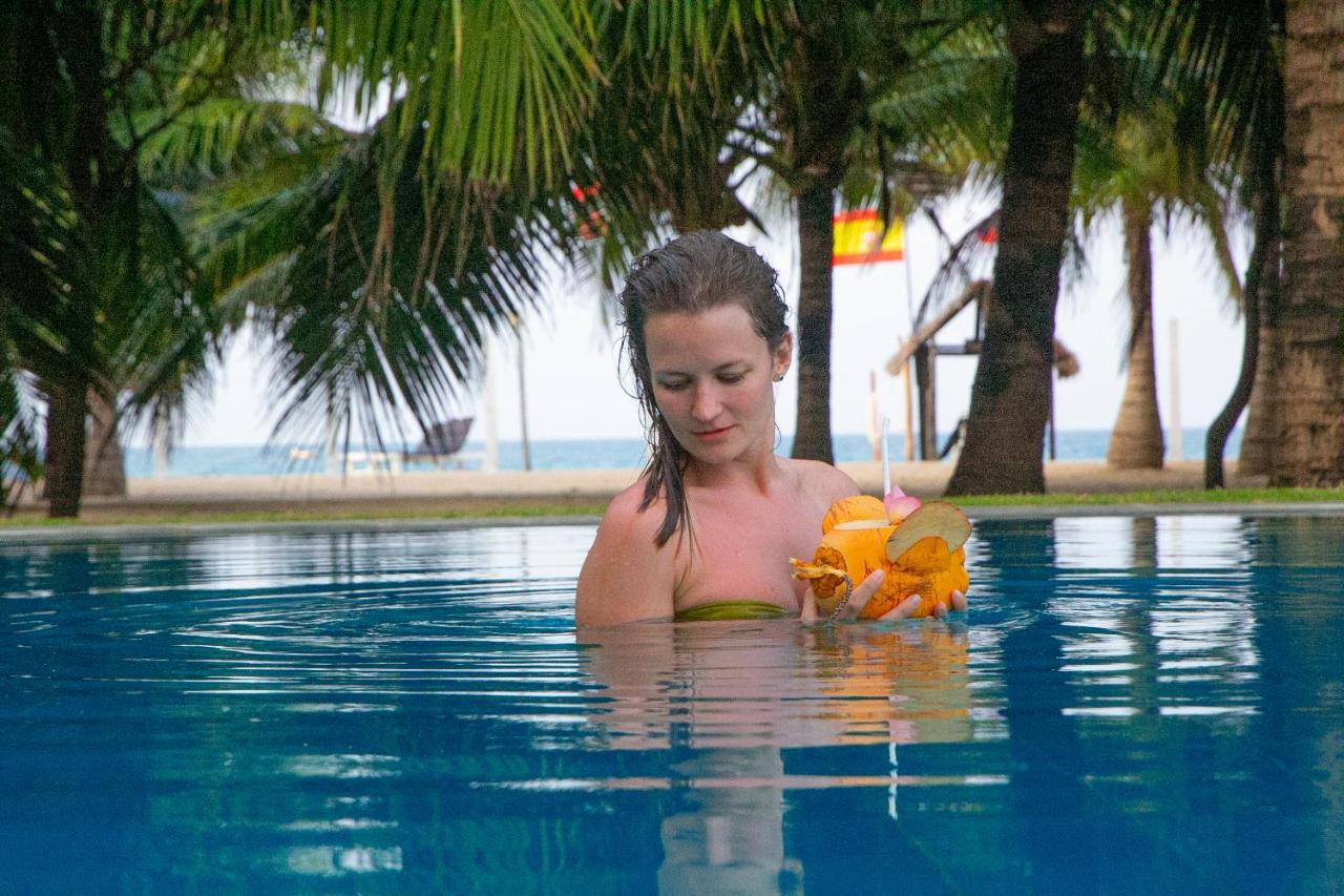 Nn Beach Resort & Spa Nilaveli Eksteriør bilde