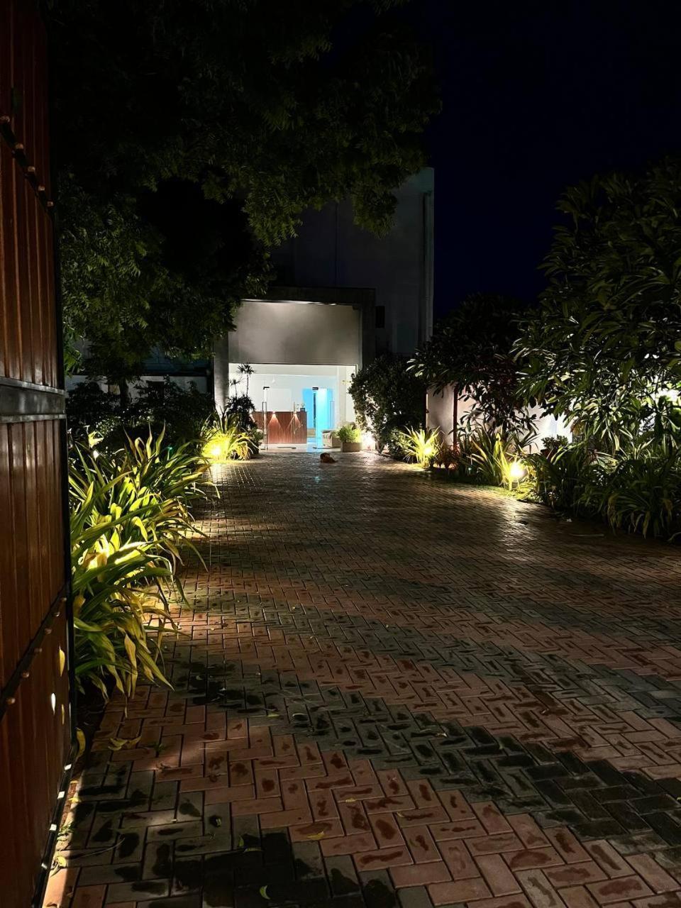 Nn Beach Resort & Spa Nilaveli Eksteriør bilde