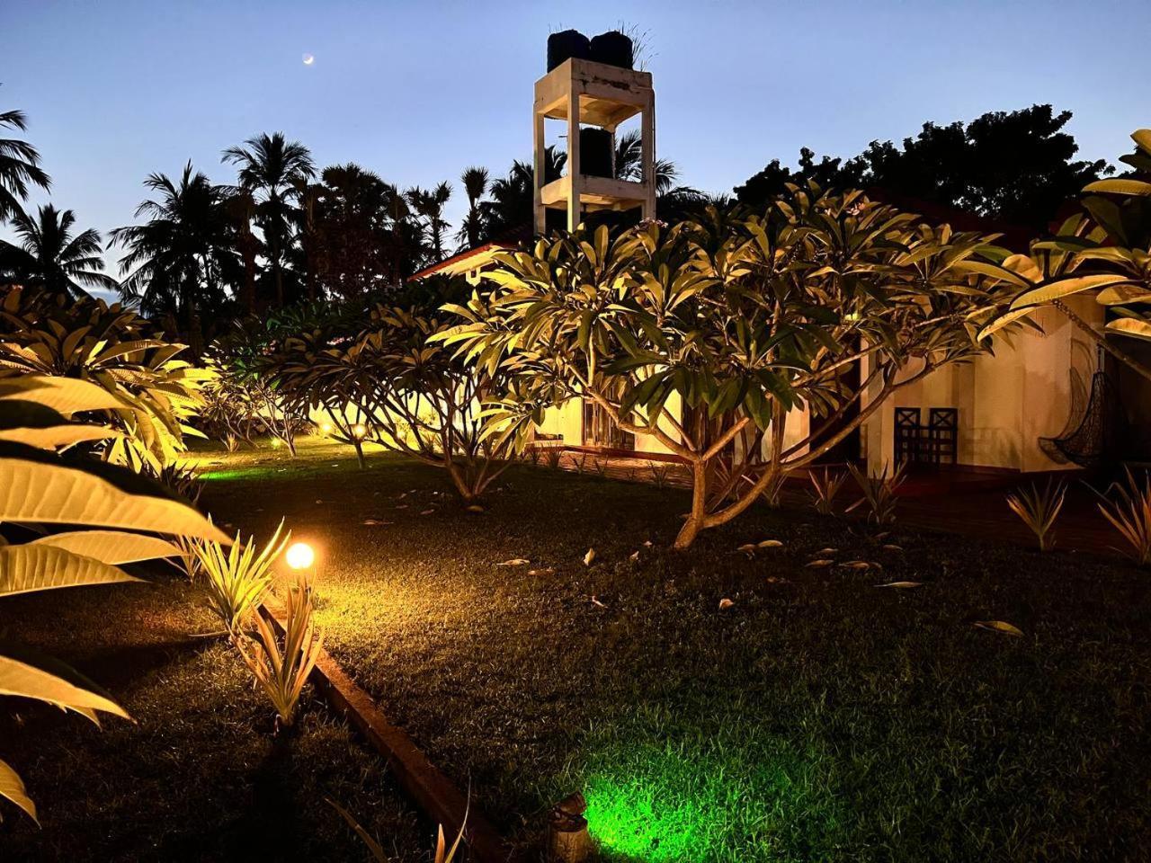 Nn Beach Resort & Spa Nilaveli Eksteriør bilde