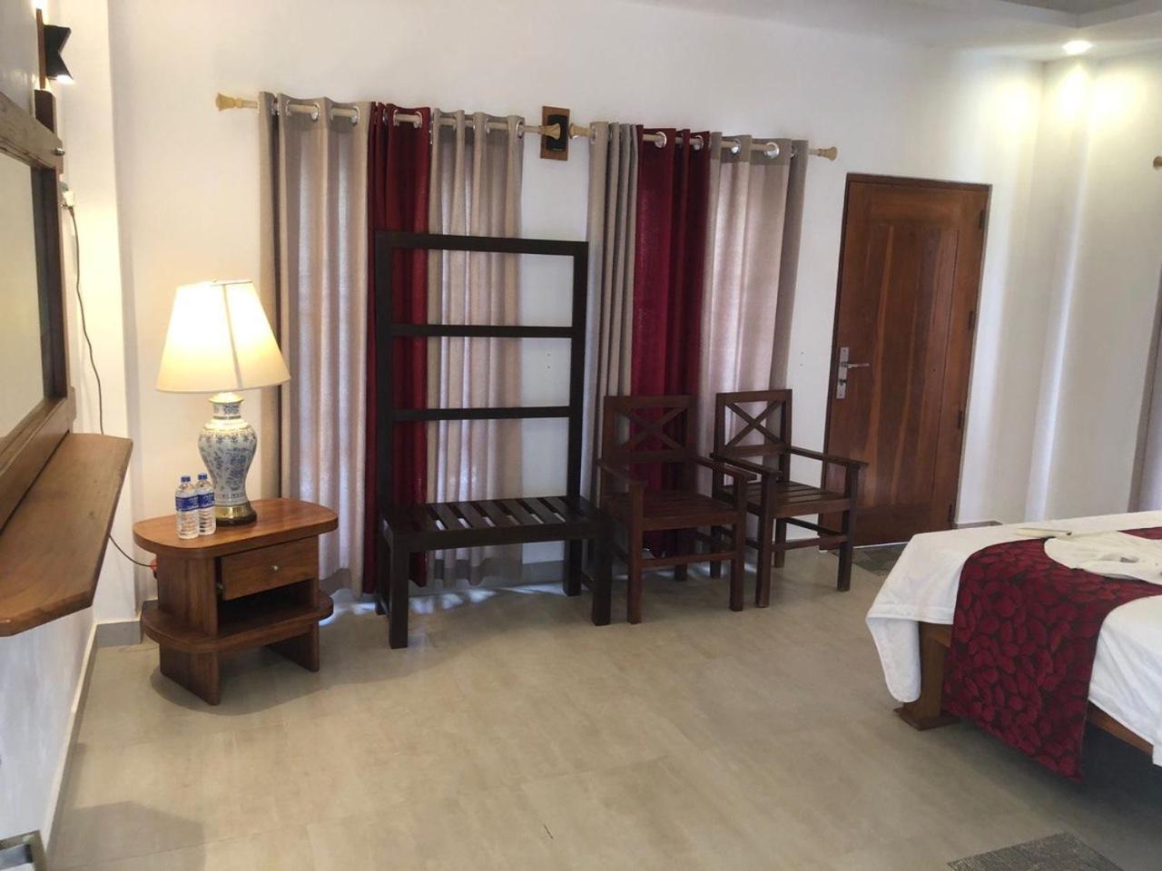 Nn Beach Resort & Spa Nilaveli Eksteriør bilde