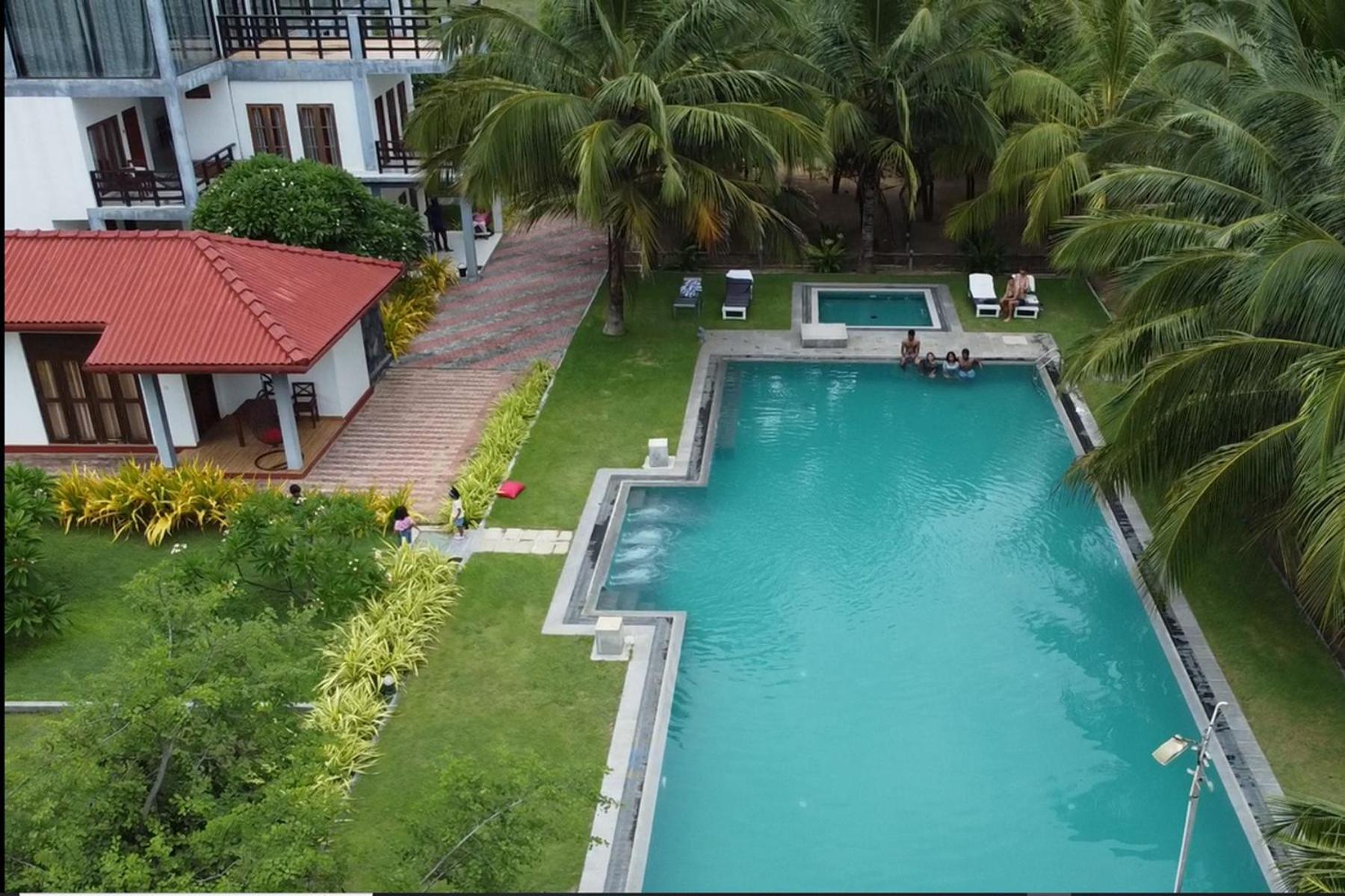 Nn Beach Resort & Spa Nilaveli Eksteriør bilde