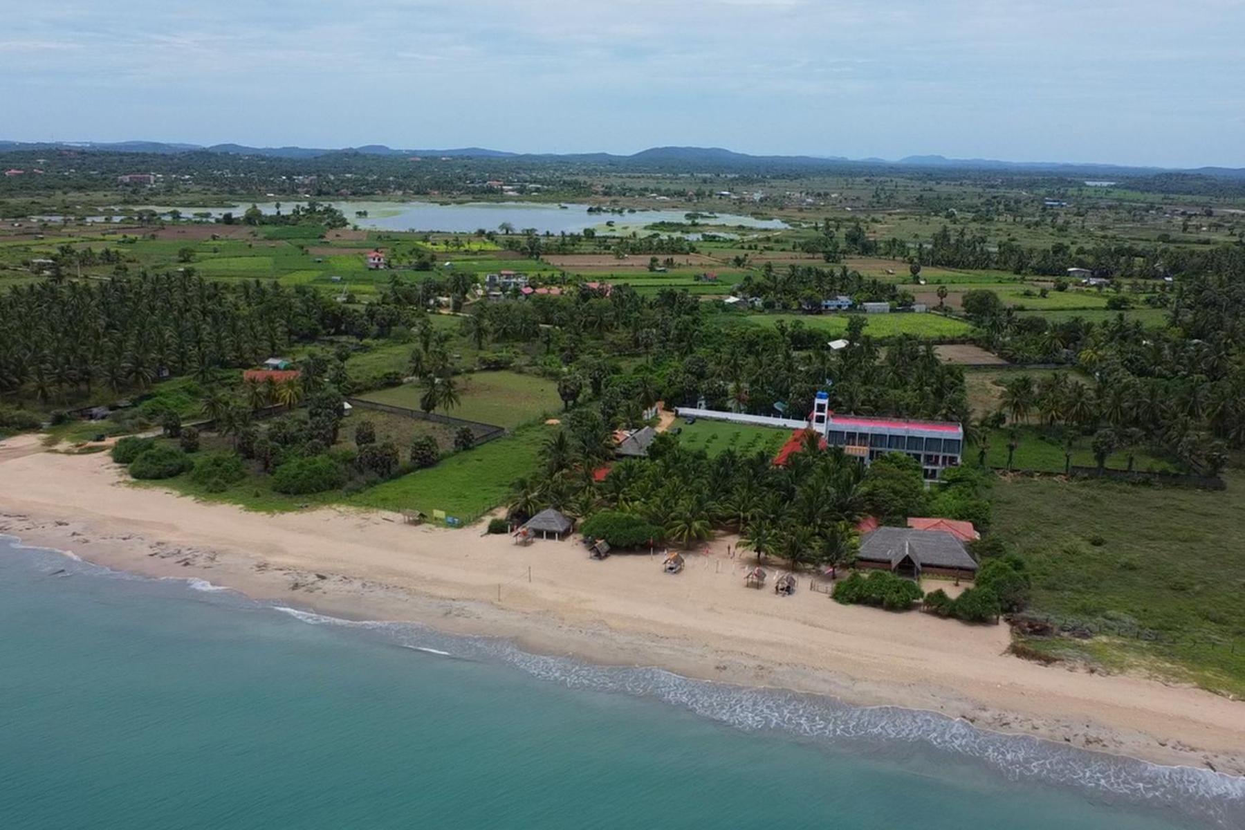 Nn Beach Resort & Spa Nilaveli Eksteriør bilde